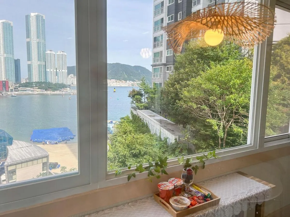 Blue Sands Busan 0*,